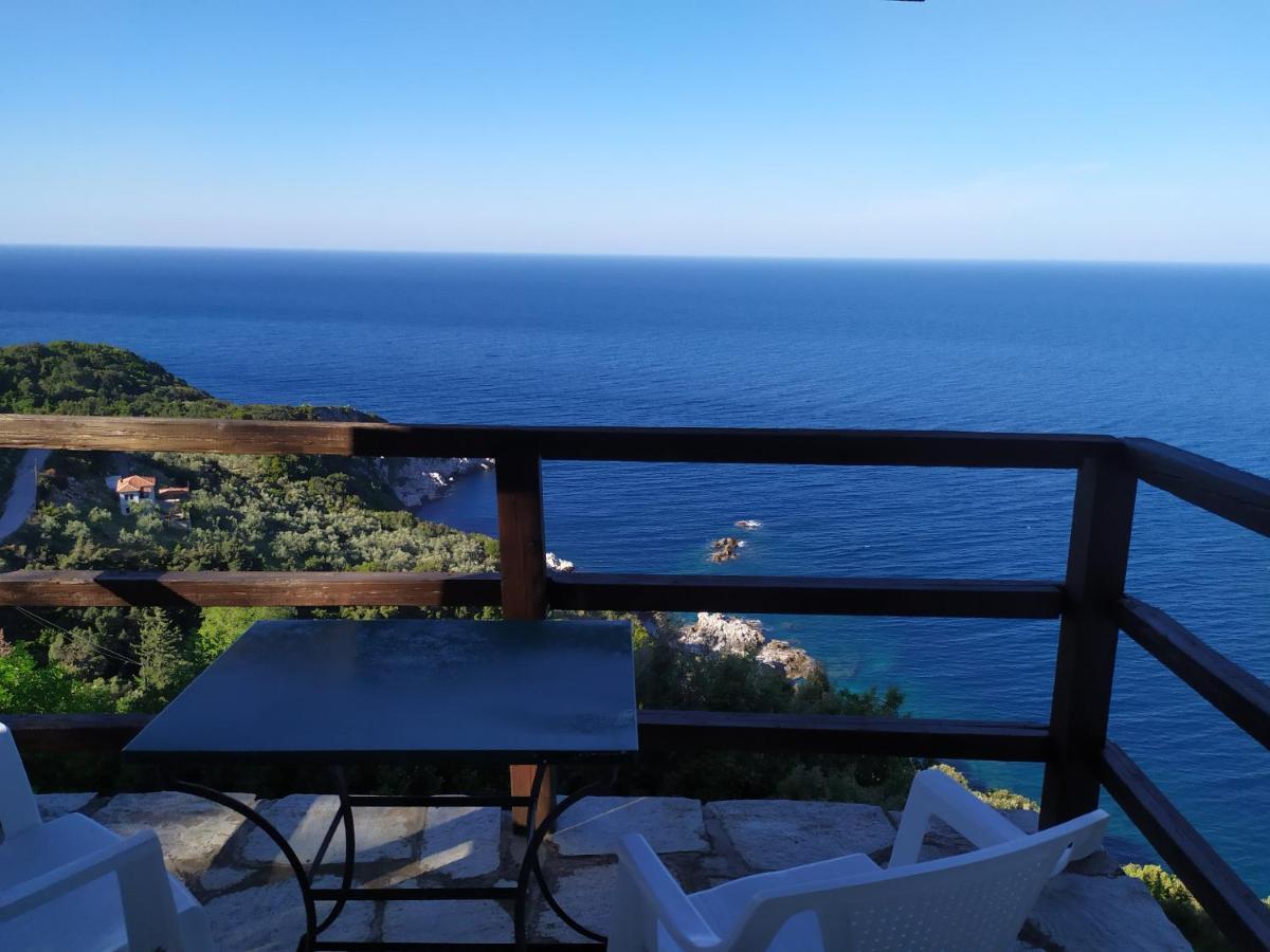 Double Studio Room By The Sea Tsagkarada Exterior foto